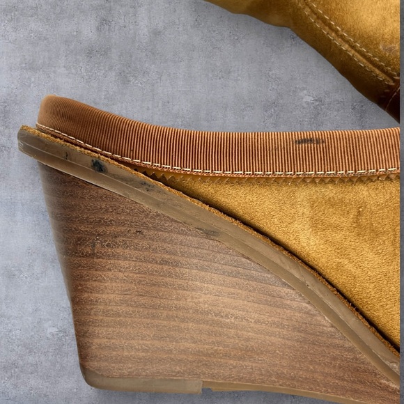 Antonio Melani Alpine Mules Tan Suede Leather Sz: 8.5M - Picture 9 of 10